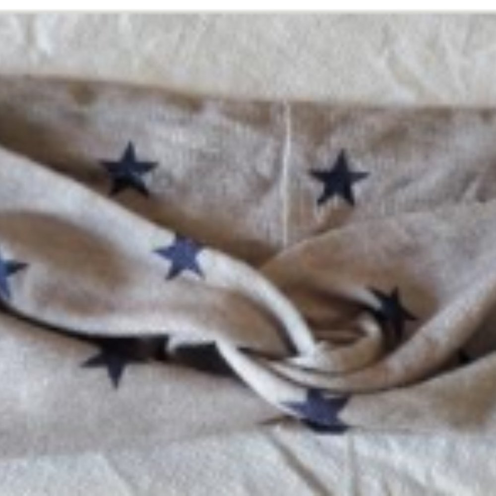 Grey headband with blue stars